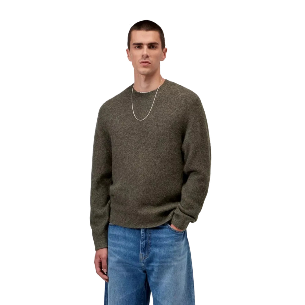 Carhartt WIP Curtis Sweater Tangled Shungite Model