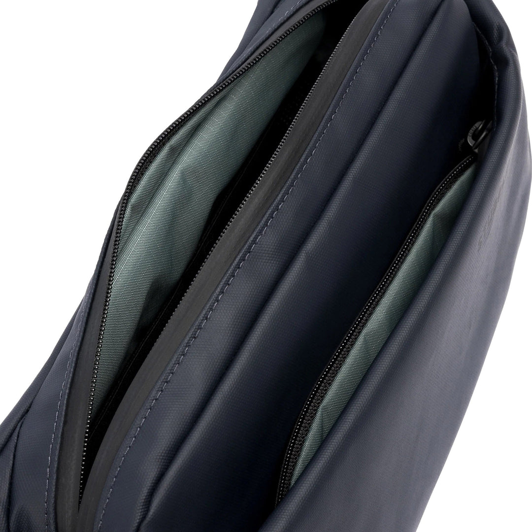 Stubble &amp; Co The Cross Body Midnight 3L - Merchant Menswear