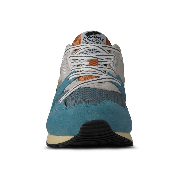 KARHU Synchron Classic Reef Waters Abbey Stone Front View